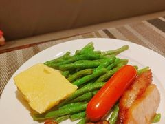 -广州万富希尔顿酒店·感趣自助餐厅·金秋蟹宴生蚝海鲜刺身