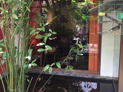 -Cuc Gach Quan Restaurant