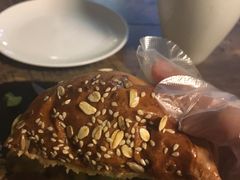 -HIGH FIVE哈福手工汉堡(桂林路店)