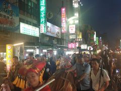 -六合夜市