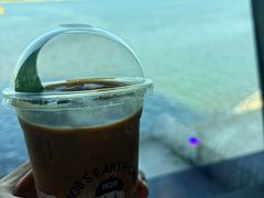 -抱抱地球咖啡馆(国家海洋博物馆店)