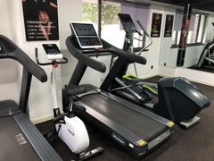 -坚果健身24小时工作室(定西路店)