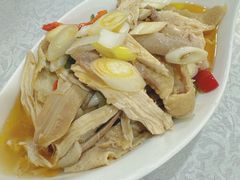 -汗腾格里·风味餐厅(新疆驻京办店)