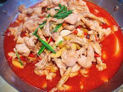 -昱龙大盆牛蛙馆(三兴街总店)