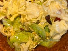 炝炒圆白菜-懒人盐府人家·自贡大麻鱼(安贞店)