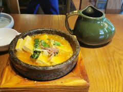 -云海肴·汽锅鸡·云南菜(天山百盛优客店)