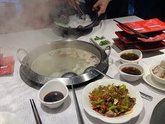 -肖四女乐山跷脚牛肉(世博源店)