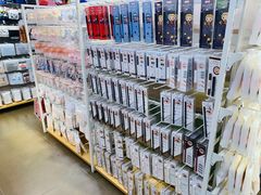 -名创优品(万达广场河东店)