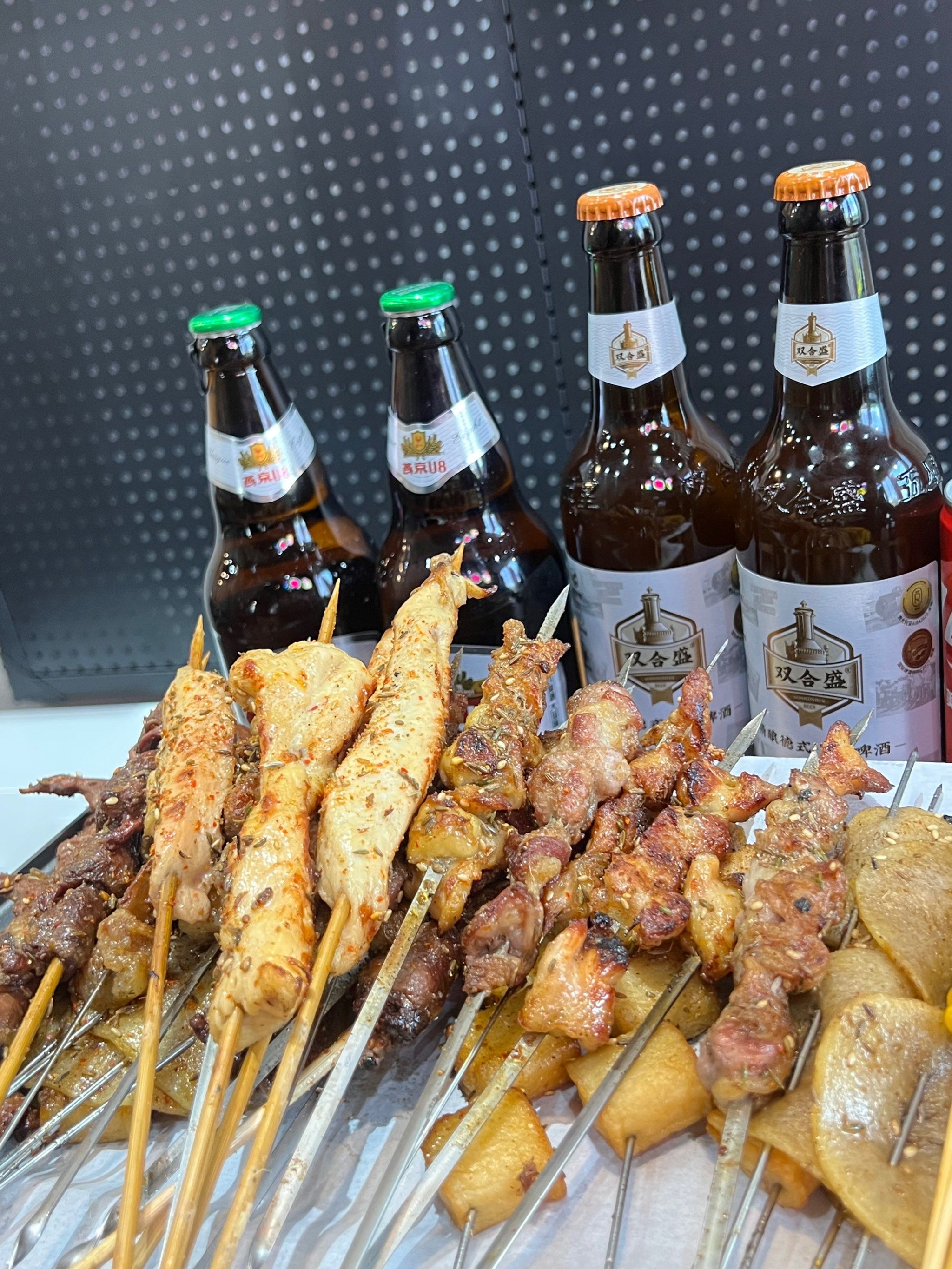 真的会被这家烧烤店惊艳到!夜宵走起!