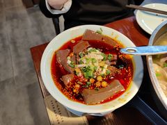 牛匠冒鸭血-全牛匠·乐山跷脚牛肉(西单华威约饭街店)