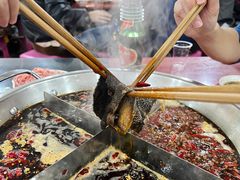 纯鲜毛肚-储奇门鳝鱼火锅(总店)