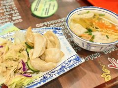 -长人馄饨铺(解放街店)