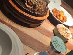 -蜜桃餐厅·伴山(湖滨商业街店)