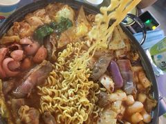 肥牛年糕火锅-Meet Sun韩式大排档(五一广场7MALL店)