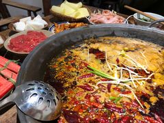 -四小区火锅·巷子里的重庆火锅(花照壁店)