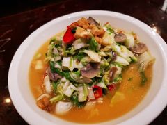 手捏菜炒蘑菇-新白鹿餐厅(爱琴海购物中心店)