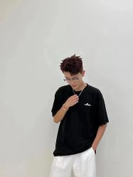 -一家只做男发烫染的店