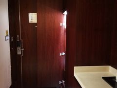 -白玉兰酒店(上海田子坊马当路地铁站店)