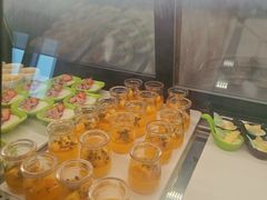 -亚洲国际大酒店·云顶阁旋转自助餐厅