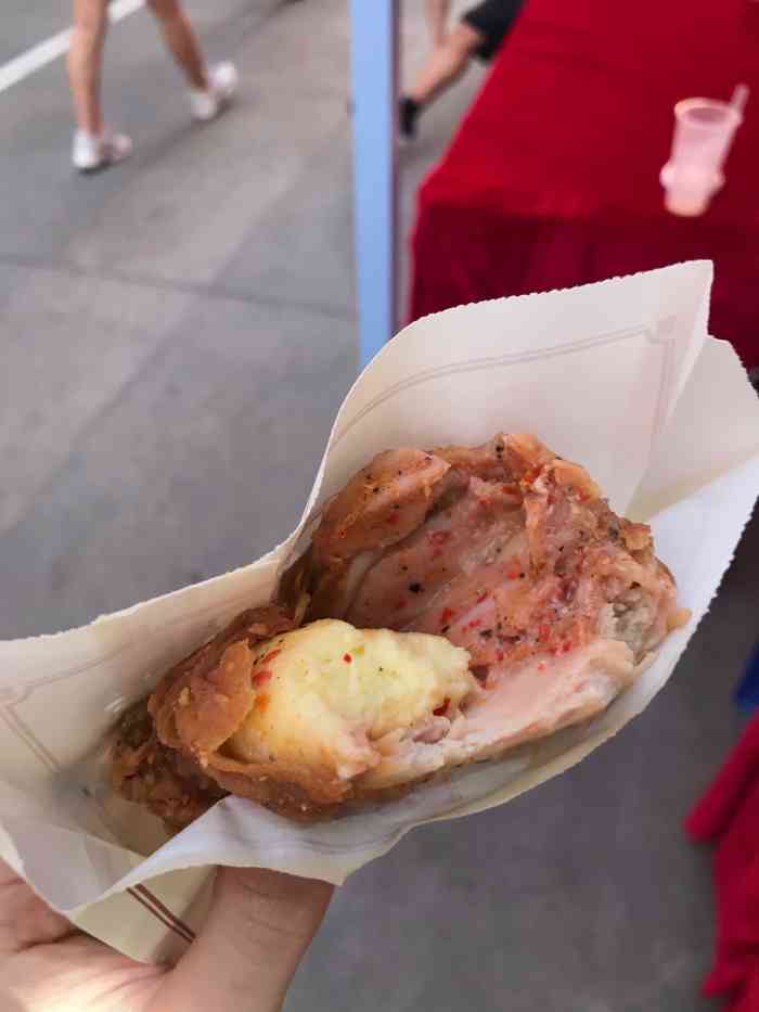 吴美丽芝士鸡腿-"[薄荷]环境:离镇海路地铁站不远. ."-大众点评移动版