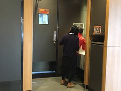 -汉堡王(下沙银泰店)