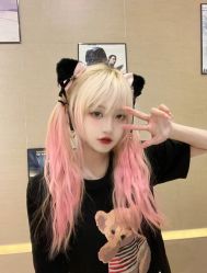 -AYO SALON
