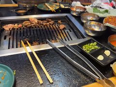 -臻牛烤肉