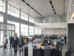 -奔驰上海利星(七宝店)