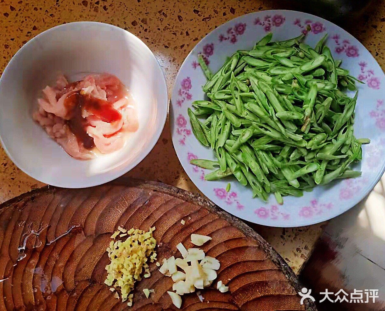 会变形的豆角丝碰撞好吃肉肉