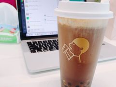 -喜茶(上海打浦桥日月光gelato lab+店)