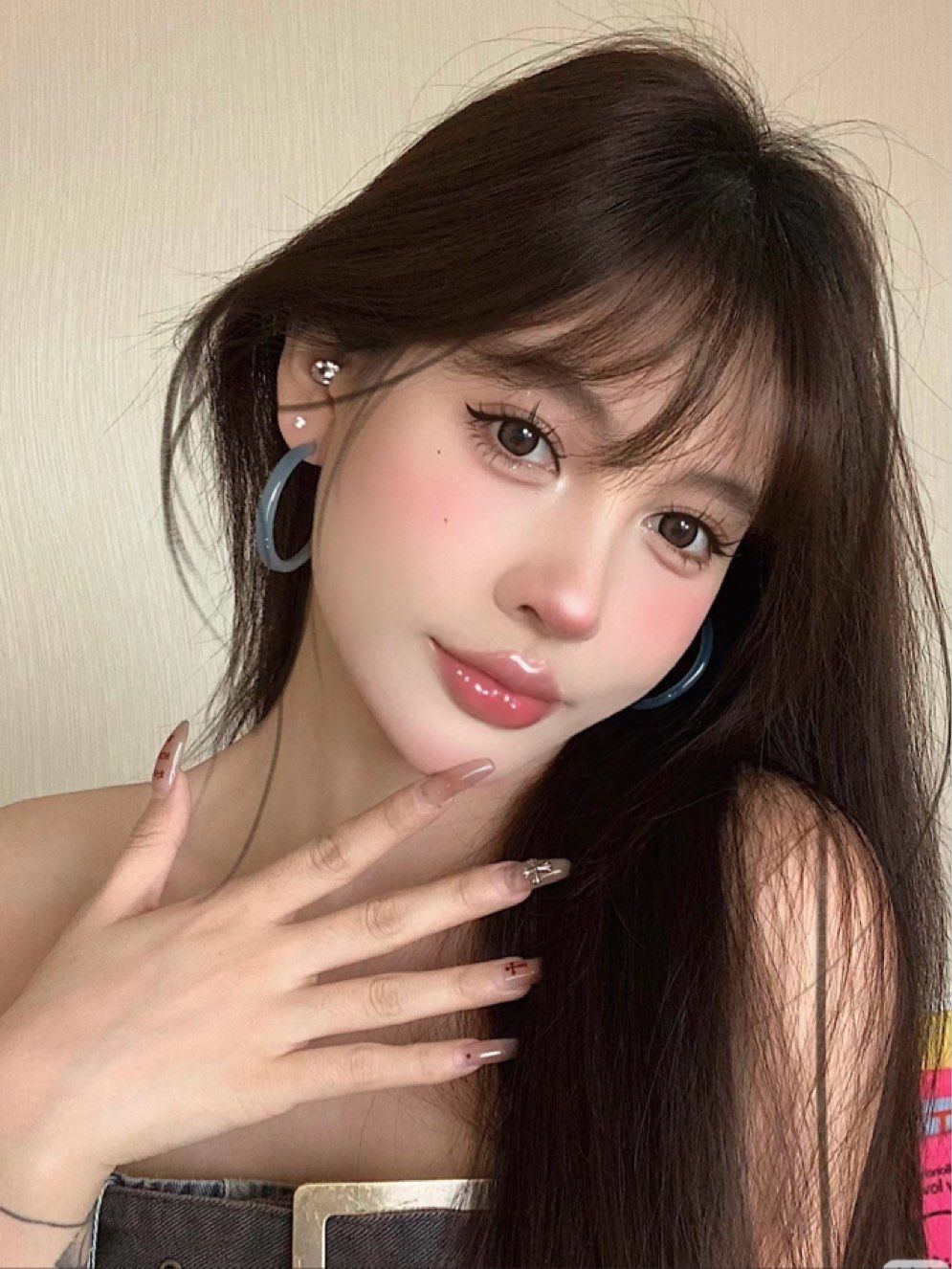 氛围感的精髓来自嘟嘟唇
晶莹剔透的质