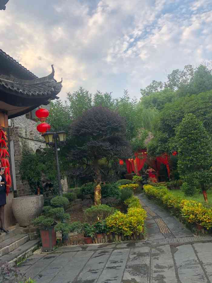 喜苑人文餐馆(市府店)-"因为招待客户,第一次知道喜苑.这个地方,.