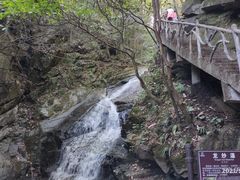 -藏龙百瀑风景区