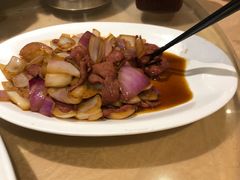 洋葱牛肉-梅花香里大酒店(郁金香路店)