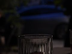 -彳亍咖啡·这里(水湾路店)