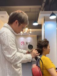 -P.R.O.salon 发哲