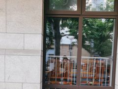 -上海市静安区图书馆(新闸路馆)
