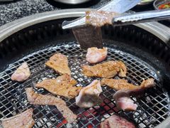 -红泥小火炉·东北泥炉烤肉(天一旗舰店)