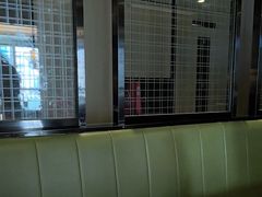 -海底捞火锅(威高广场店)