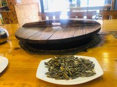 -山妹子铁锅炖