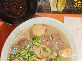 上海哪里有正宗的鸭血粉丝汤!