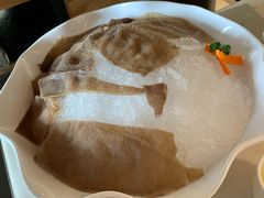 -左庭右院鲜牛肉火锅(浦江欢乐颂店)