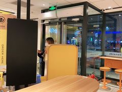大堂-麦当劳(玉桥中路店)