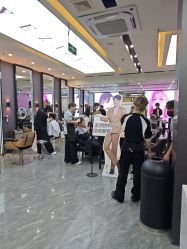 -藤野造型烫染·漂发