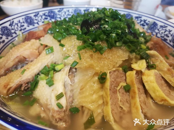 申阿婆·上海菜·小海鲜(国展店)老上海蒸三鲜图片