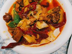 新疆大盘鸡-巴扎美食·新疆菜·西域歌舞表演餐厅(新疆大厦店)