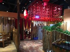 -老滇山寨•云南特色菜•地方菜•民族风情歌舞表演(金碧店)