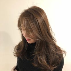 -变画·发型STUDIO