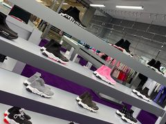 -BALENCIAGA(德基广场店)