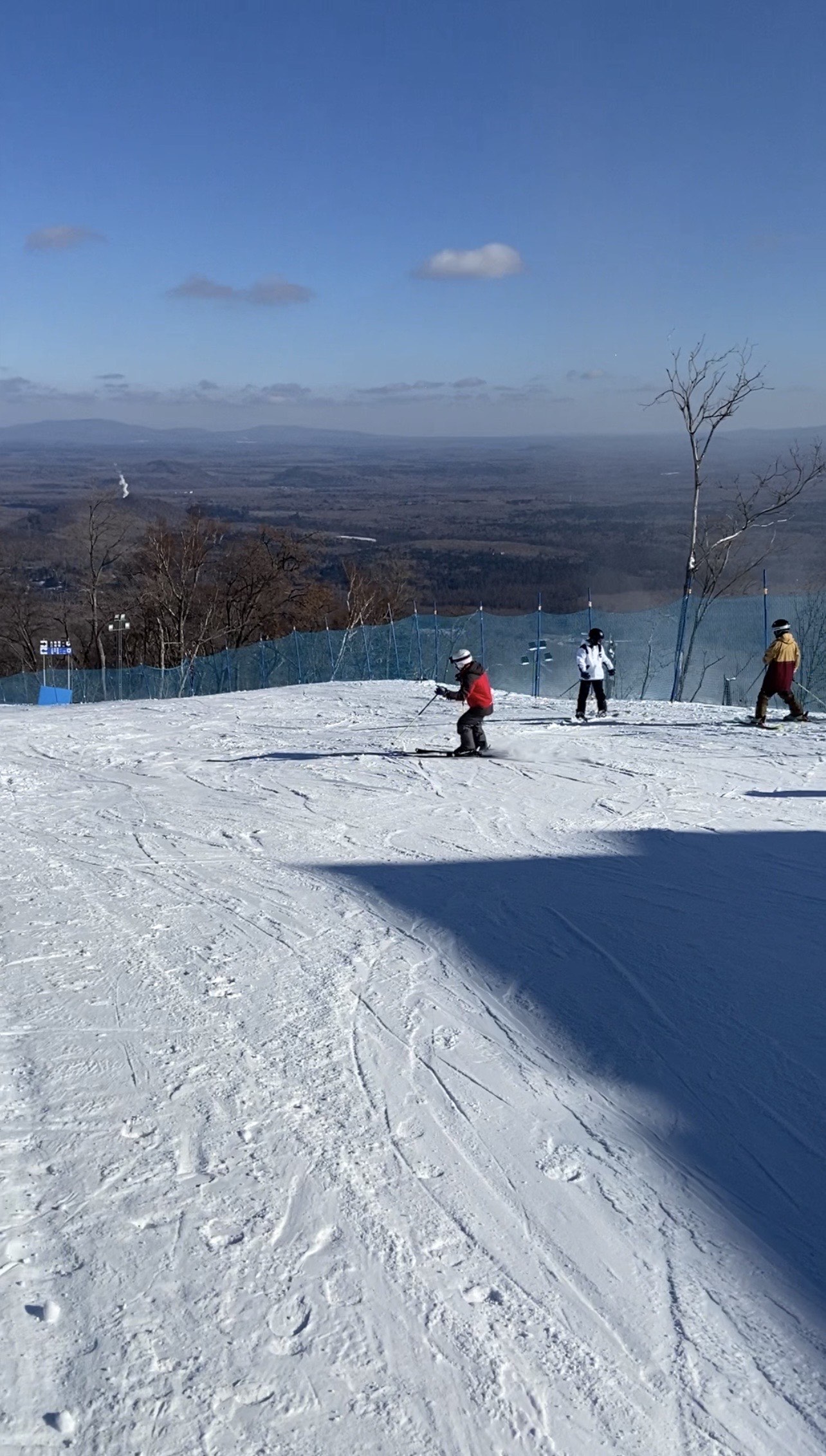 雪场滑道图片